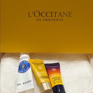 L'OCCITANE  Trio Set in box
